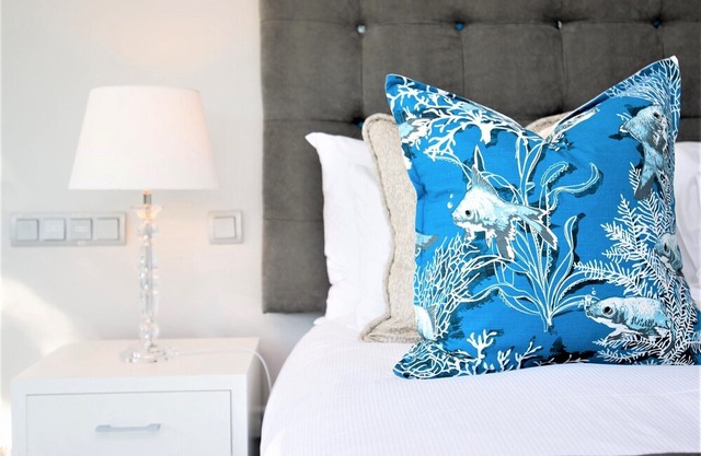 LUXURY SUITE - OCEAN BREEZE SUNSET BEACH