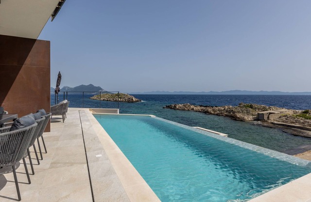 Luxury Villa Mare by Interhome