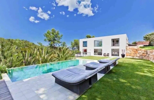 Luxury villa Cannes, 12pers,pool sauna, cinema,sport
