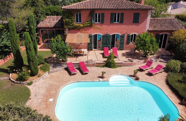 Luxury villa in South of France with private pool and air conditioning