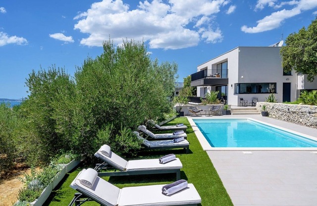 Luxury Villa Yara with a Private Pool, Gym, Sauna, and Sea View