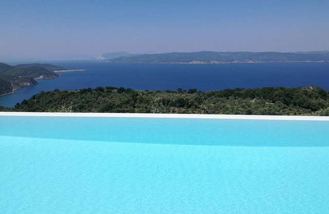 Luxury Villa in Kechria 2