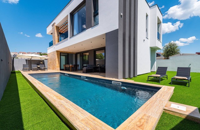 Luxury Villa Jazz with Pool