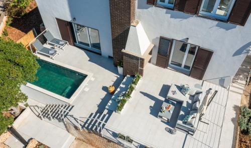 Luxury Villa Mila for 8 Persons, Free Parking, 800 m from center of Supetar