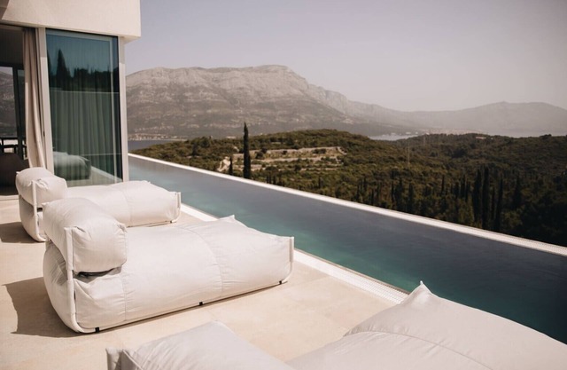 Luxury Villa Morello Korcula 2 with heated pool, gym, sauna