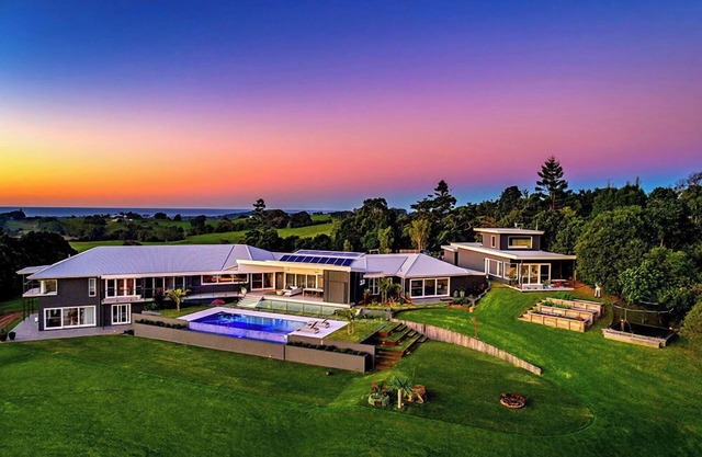 Luxury Villas Byron Retreat (With Ocean Views)