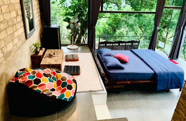Mường Retreat Hòa Bình Rose room trong Bảo tàng Nghệ thuật