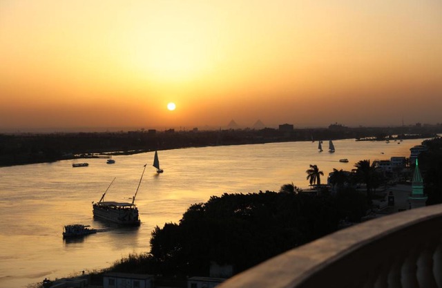 Maadi, Direct Nile river View From all Rooms