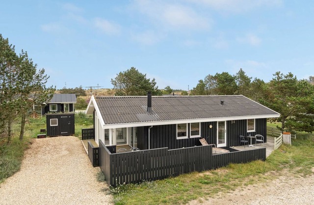 "Mads" - 950m from the sea by Interhome