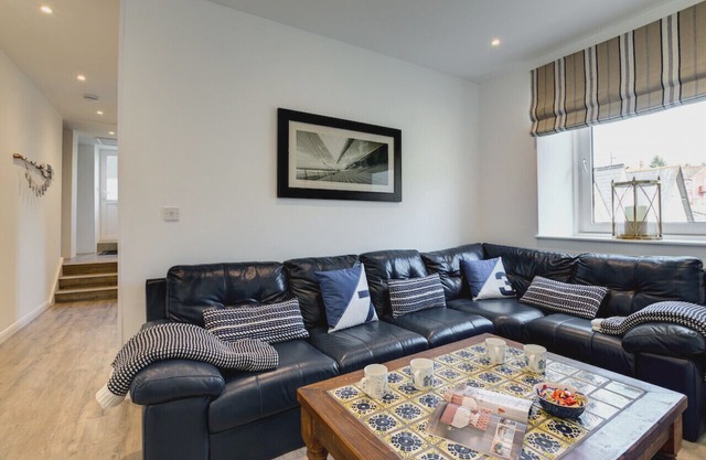 Magdala Garden - Two Bedroom Apartment, Sleeps 4