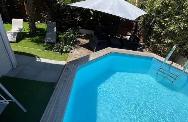 Magnificent villa 100m2 ground floor with private pool and parking