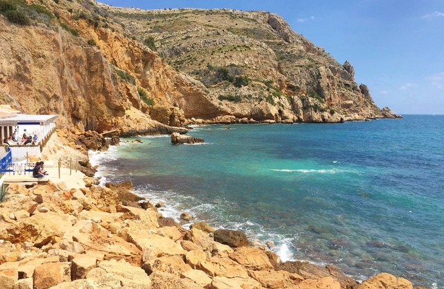 magnificent apartment 300 meters from the beach