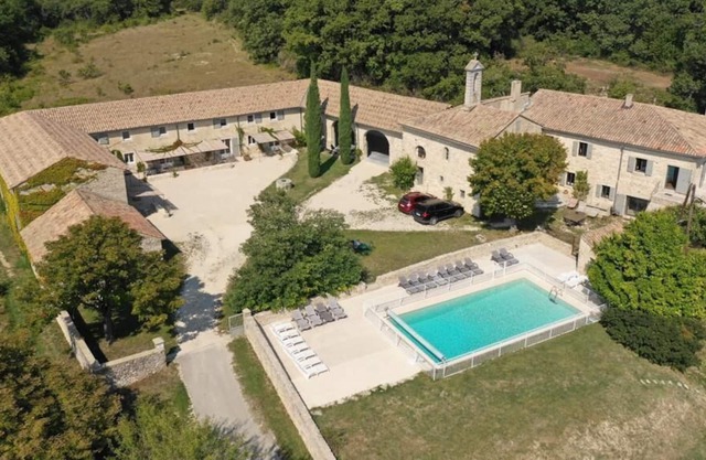 MAGNIFICENT DOMAIN IN DROME PROVENCAL 3