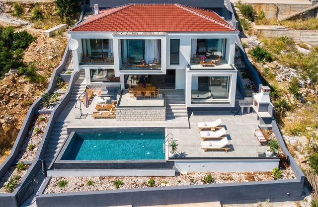 Magnificent Prizba Villa | 3 Bedrooms | Villa Seaside Haven | Stunning Sea.