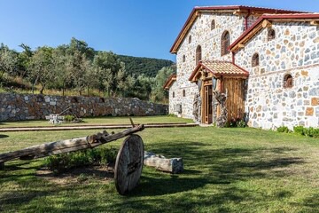 Magnificient Stone House with Private Pool and Jacuzzi in Iznik, Bursa