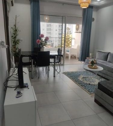 Magnifique appartement avec vue dégagée, près de l'aéroport et parking privé