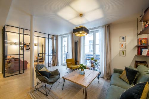 Magnifique appartement central 3 chambres/3 BDR