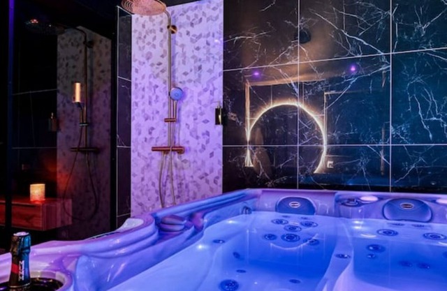 Magnifique Villa Avec Jacuzzi à 15mn de Paris