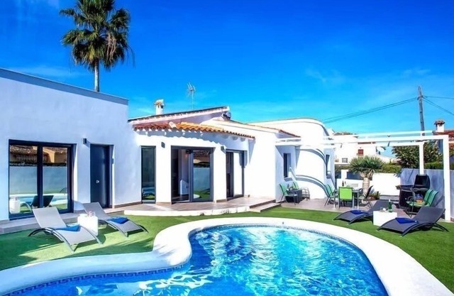 Magnifique Villa Avec Piscine Privée en Espagne