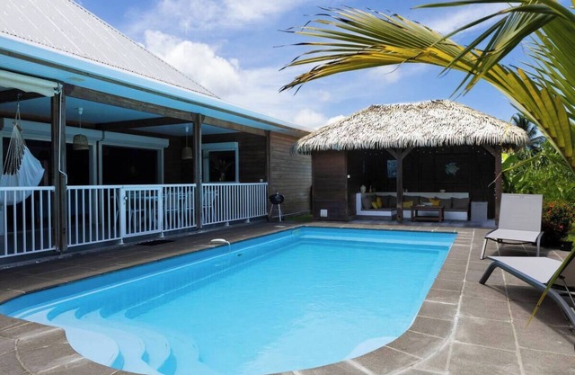 Mahogany - Large family villa - 4 bedrooms, pool and garden