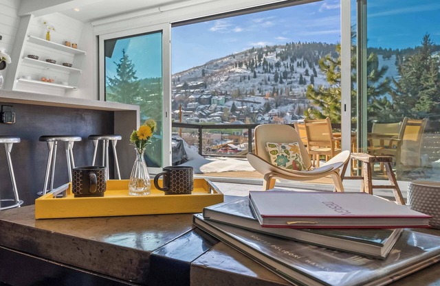 Mainstreet Masterpiece | Stunning Views!