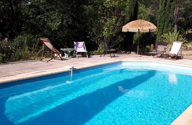 Maison au Milieu des Bois, Avec Piscine