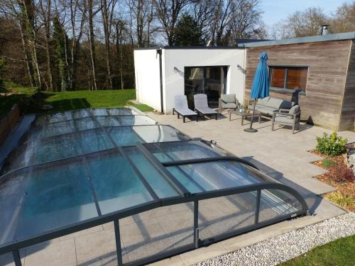 Maison bois avec piscine