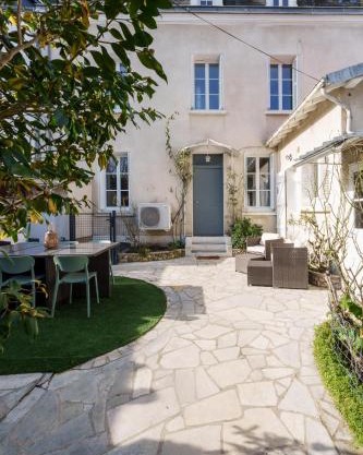 Maison clim jardin Tours centre 8 personnes 4 chambres