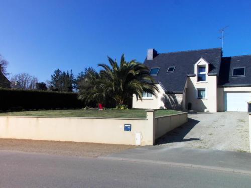 Maison confort Trégomeur avec jardin et parking