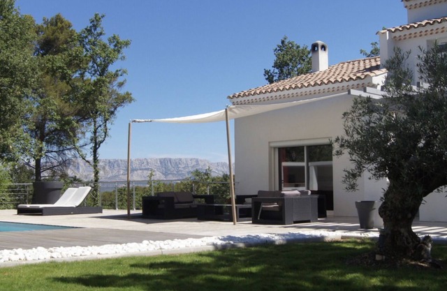 Maison Contemporaine au Cœur de la Provence Entre Aix en Provence et Marseille