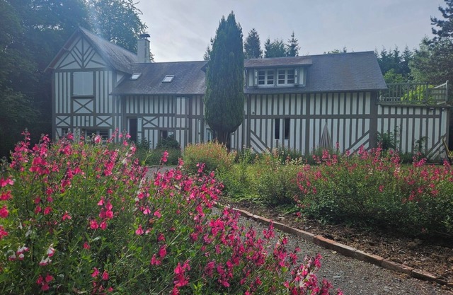 Maison de Campagne Normande Avec Piscine à Moins de 10mn du Centre de Deauville!
