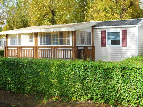 Maison familiale avec piscine partagee a Vias