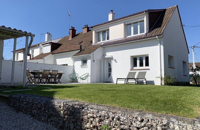 Maison Lumineuse Avec Jardin & Parking Clos
