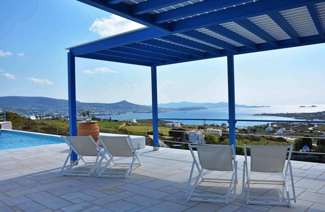 Maisonette "Chrissi Akti", Sea & Sunset View, Pool, Basketball Court at Krotiri