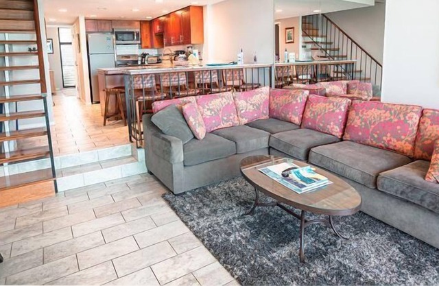 Makani Sands 2 units (Units 305 and 309) Oceanview, Perfect for big groups, Great Location!