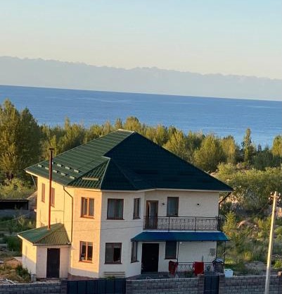 Maksat house