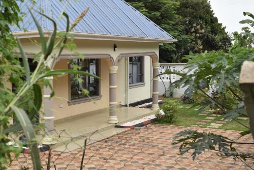 Maleto's Luxury Home