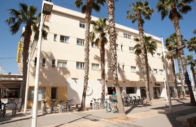 Malvarrosa Beach 