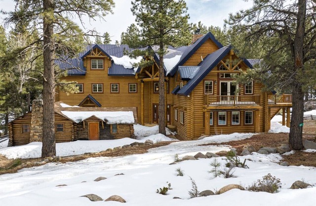 Mammoth Creek Luxury Retreat near Zion and Bryce C