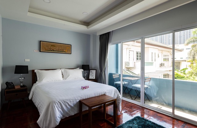 Maneeya Park Residence Boutique Hotel