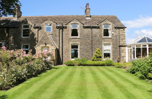 Manor House