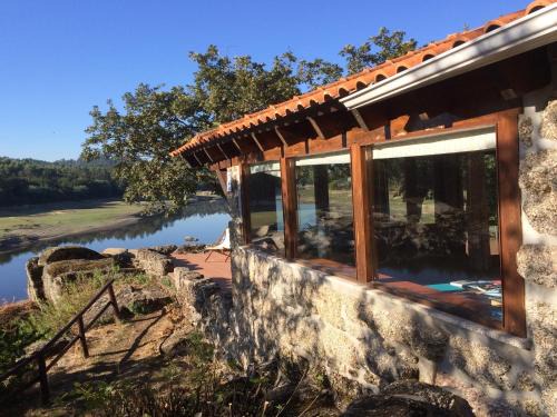 Mansion in Dão Valley by River Beach
