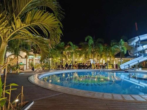 Marand Family Resort