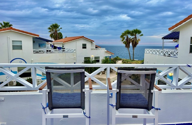 Marazul Dive Resort Townhome, ocean views from spacious deck, steps to the sea!