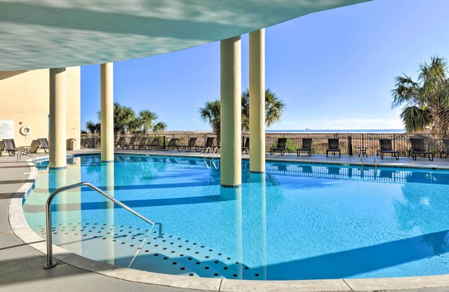 Mardi Gras Boho Chic Condo on the Gulf!