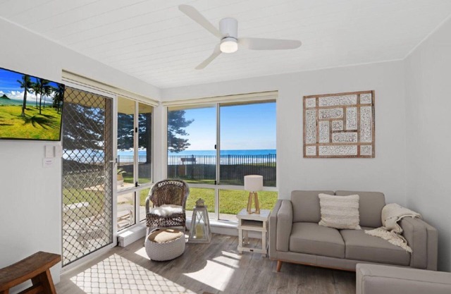 Marese 1 - Groundfloor Beachfront Unit