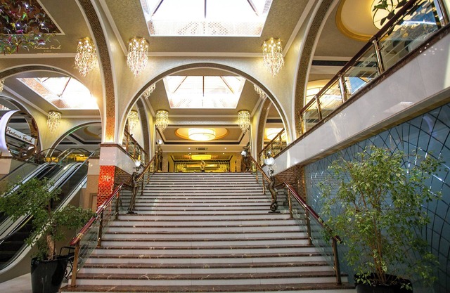 Mariana Trench Hotel & SPA