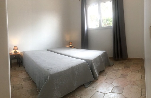 Marina Di Fautea Villa N ° 4 for 4 people, air-conditioned, swimming pool, 800 m from the beach
