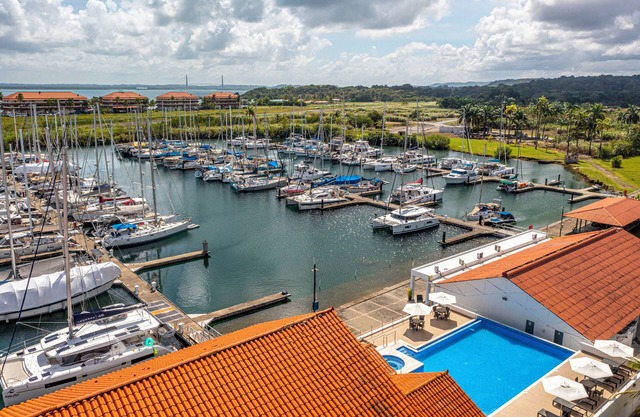 Marina Hotel at Shelter Bay