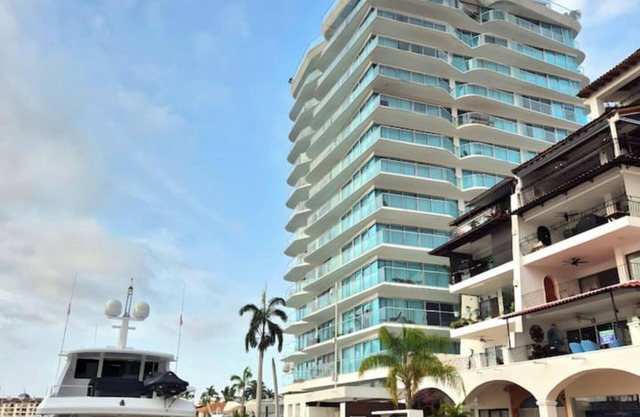 Marina view apartment PV